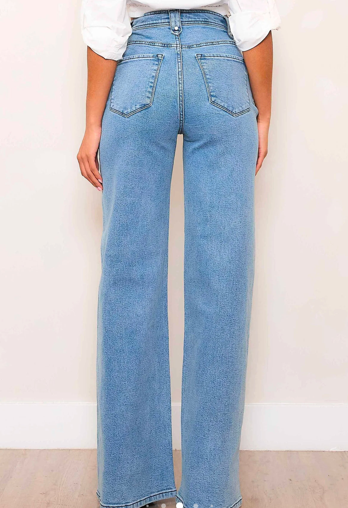 Jeans With Waist Snap Button