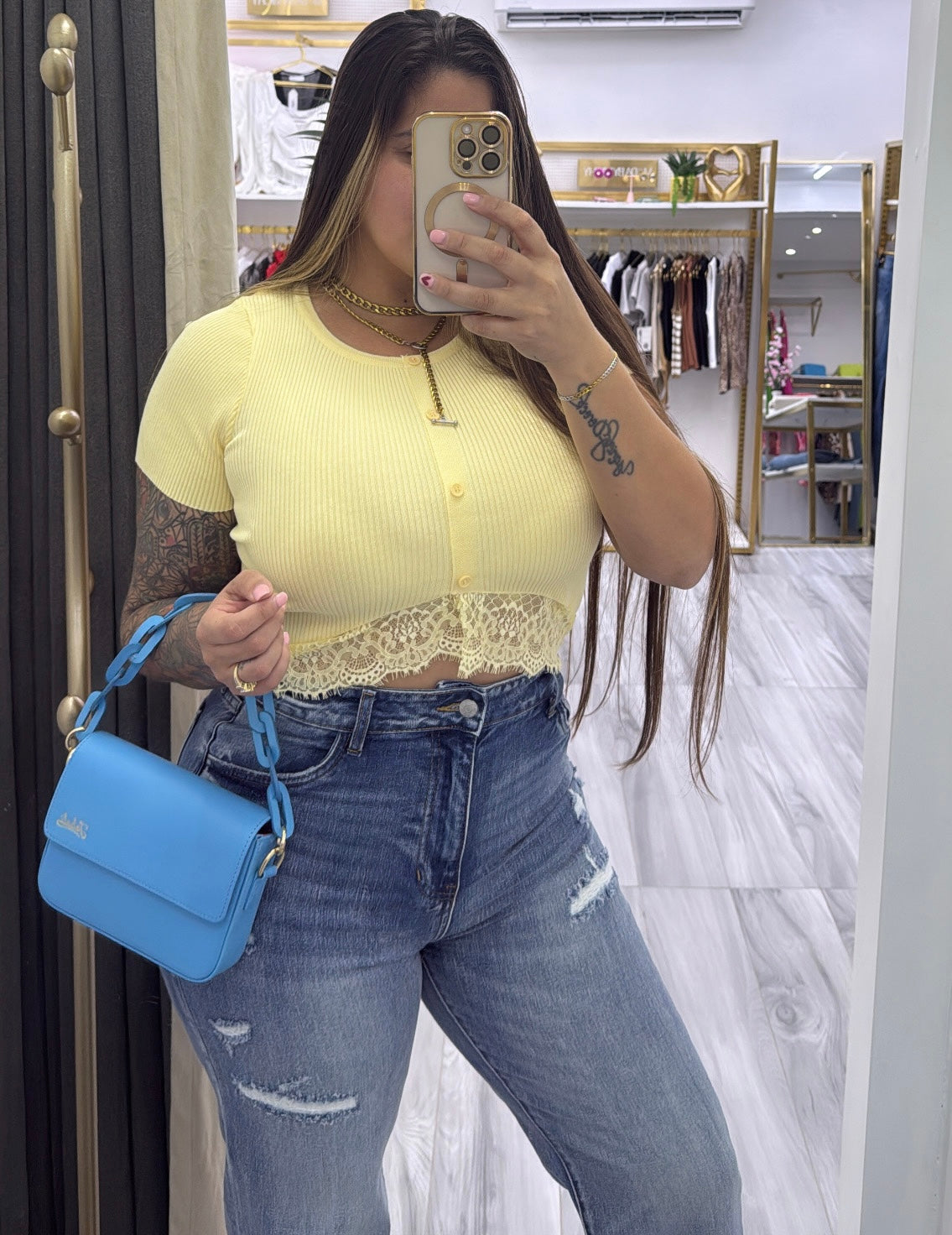 TOP BUTTON UP WHIT LACE